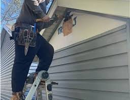 Affordable siding repair and maintenance services in Northbrook, IL